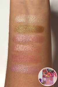 Image 2 of Blossom Highligher Palette 🦸‍♀️
