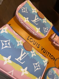 Image 5 of LV Double Crossbody with gold Chain 