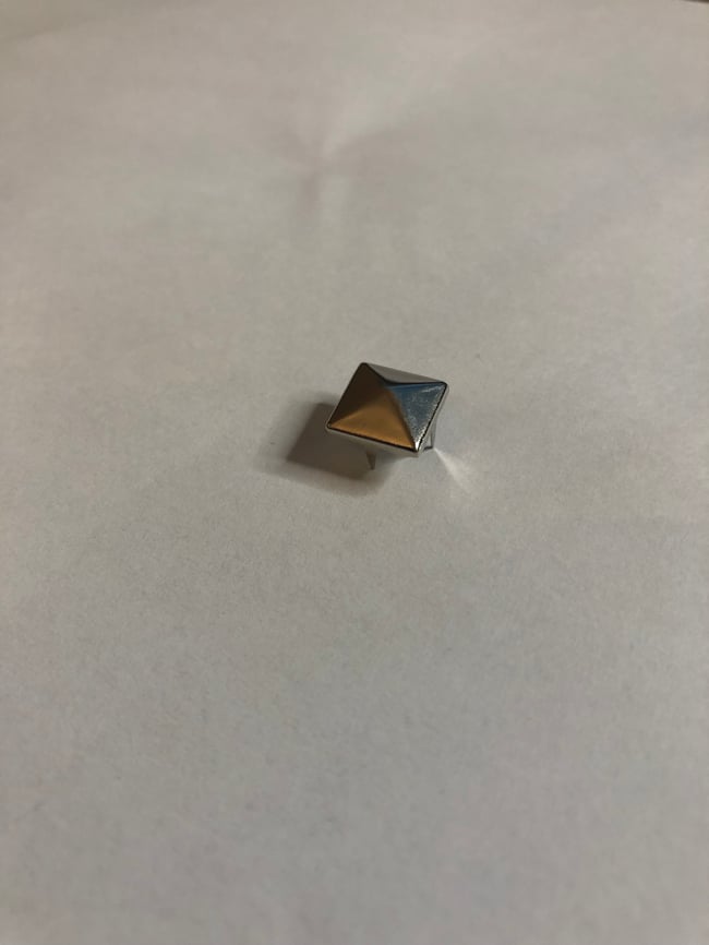 10mm Silver Coloured Pyramid Studs - 100 pack