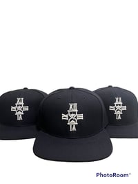 Image 2 of Everydaycounts logo hat 