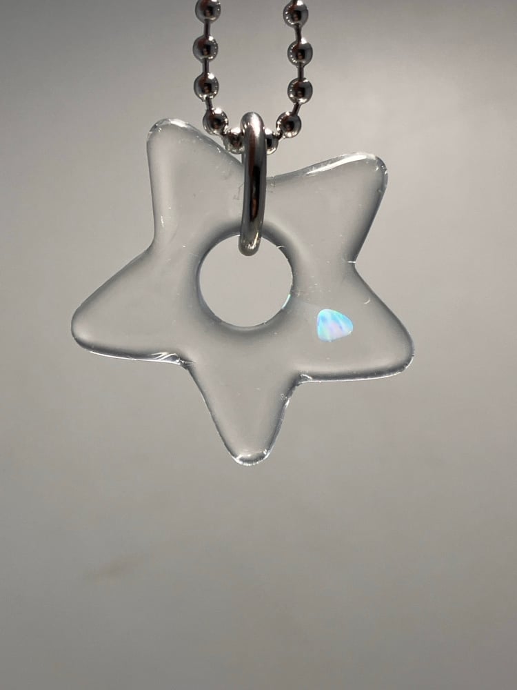 Image of single opal star