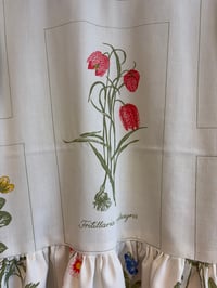 Image 15 of Flower Molly shirt (medium)