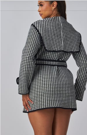 Image of CITY CHIC HOUNDSTOOTH BELTED COAT