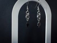 Image 2 of ‘Polaris’ Dainty Chainmail and star earrings 