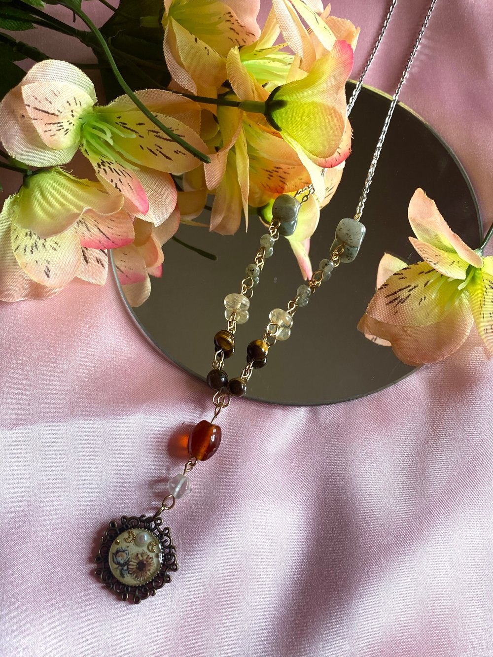 Image of Sunflower Field Necklace 