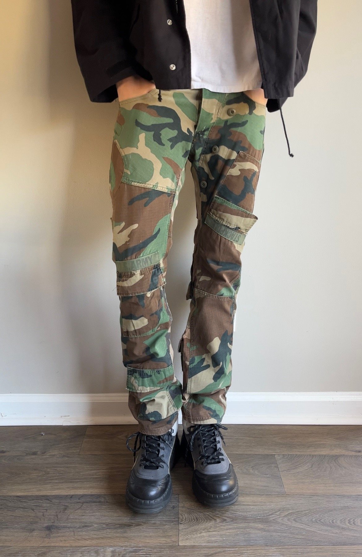 20471120 PAPER Reconstructed Military Camo Pants - 30 | neverlandsupply