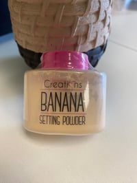 Image 1 of Beauty Creations Banana setting powder 