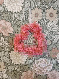 Image 3 of Couronne hortensia rose et gypsophile rose 