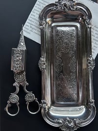 Image 1 of Mouchette, éteignoir plaqué argent, avec son plateau, XIXème siècle, poinçonné 