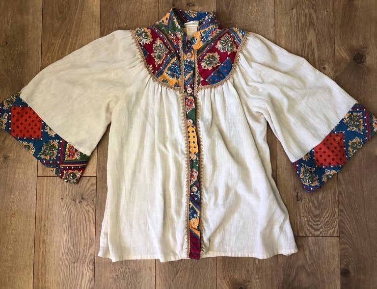 Vintage gauzy bell sleeve blouse