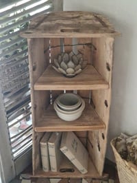 Image 2 of Le petit meuble d'appoint détourné 
