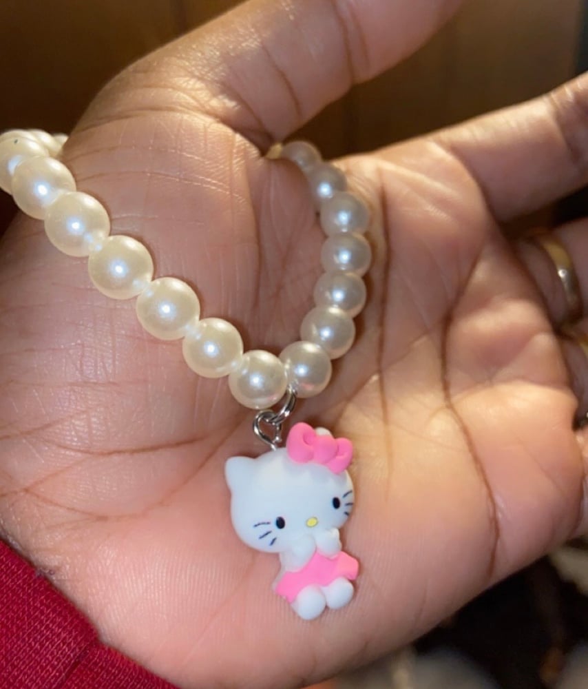 Image of Hello kitty beaded bracelet 