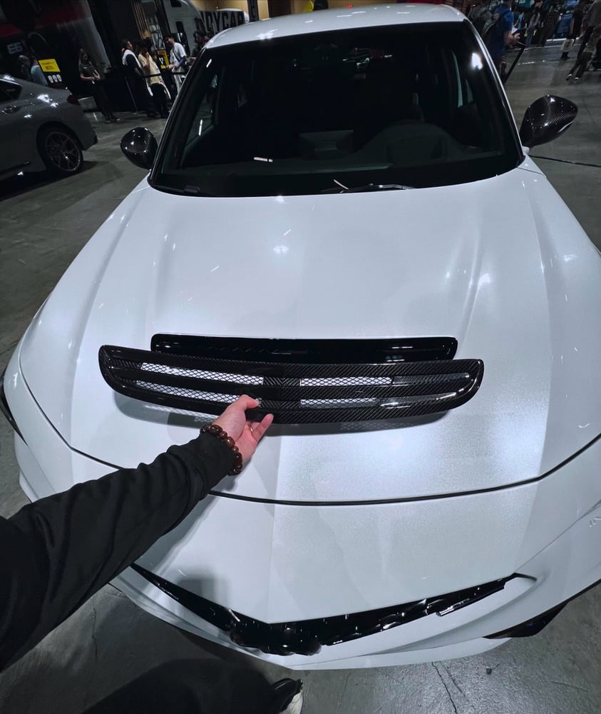 Image of AEROCARBON- ACURA INTEGRA TYPE S (DE5) HOOD SCOOP 