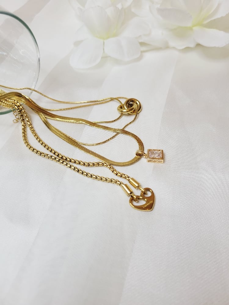 Image of Esther Necklace 