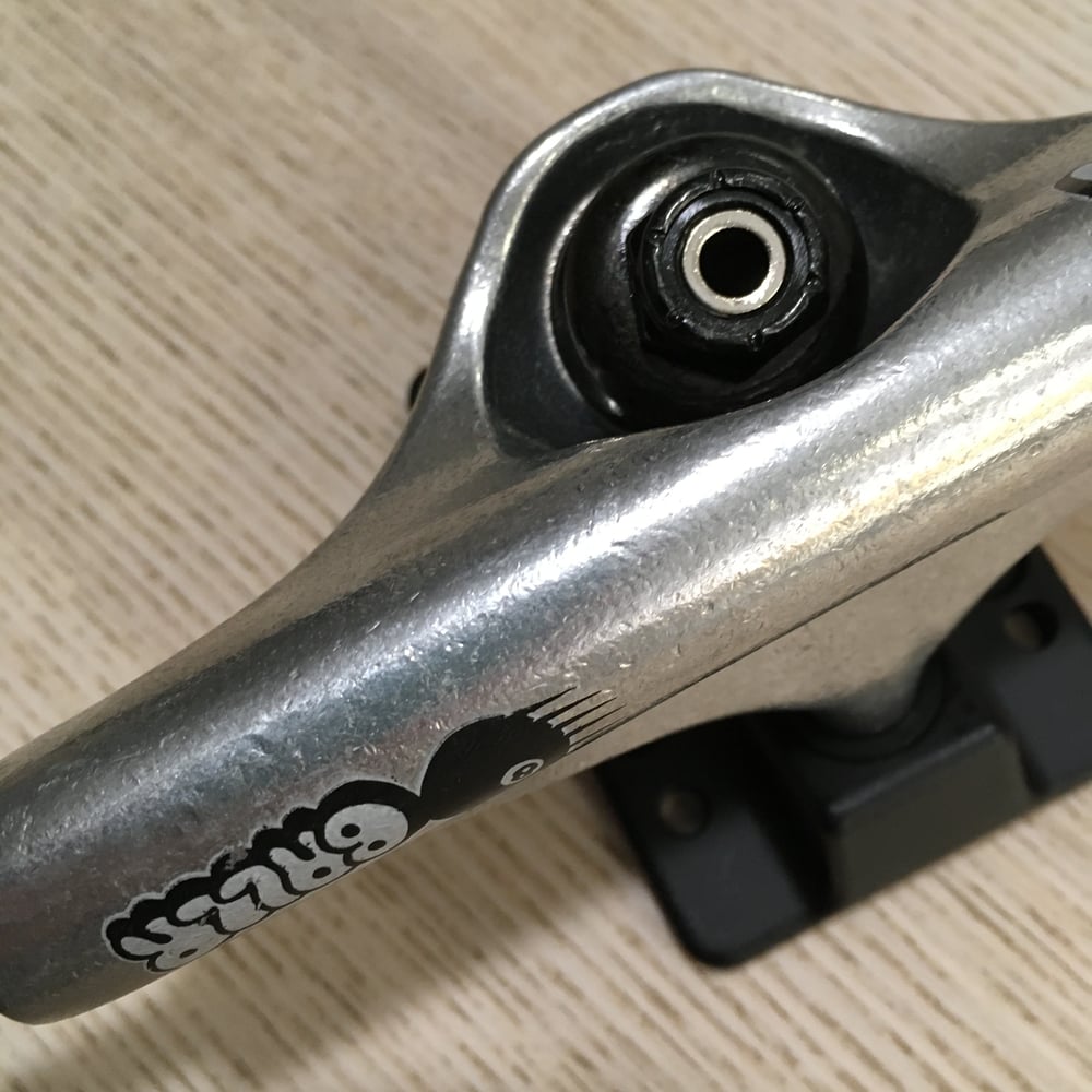 139 Independent - Winkowski - Forged Hollow - felfüggesztés