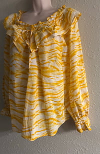 Image 9 of New Medium international concepts top  #779*8