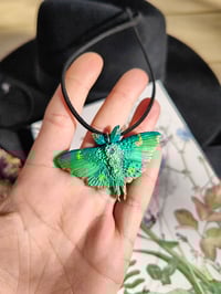 Image 9 of Wisiorek z magiczną ćmą ✨🧚🏻‍♂️