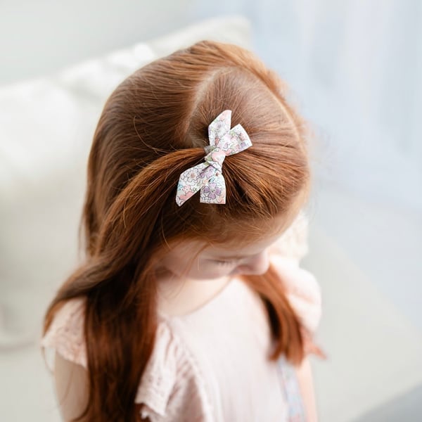 Image of Lillia Petite Bow Clip