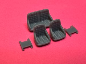 1/64 Lowrider seats and rear bench w bases