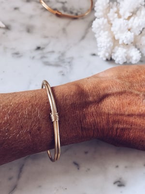 Image of le jonc noeud (Gold filled )