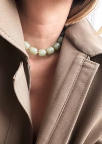 Image 2 of Collier GOURMANDISE Amande