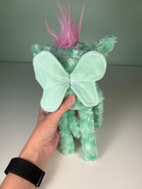 Image 5 of Happy Weighted Monster w/ Wings - Mint