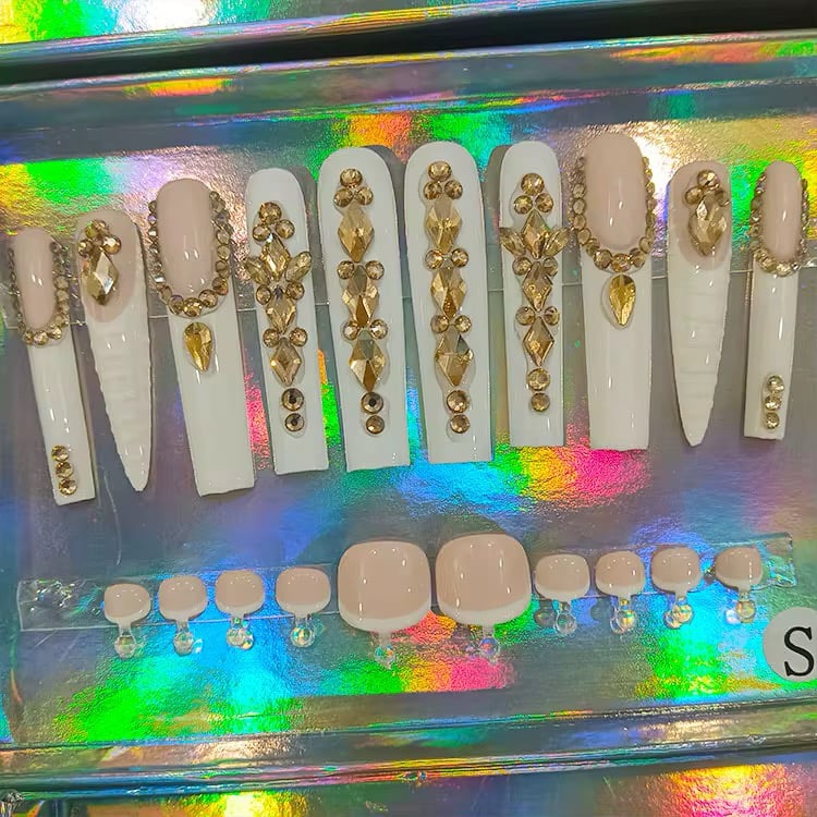 Image of pick from option 1-19 press on nails with toe nail set