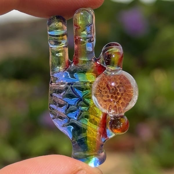 Image of Rainbow HoneyComb Pincher