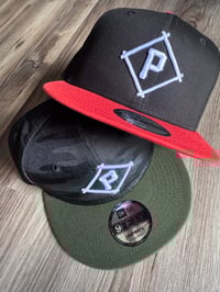 Image 1 of Premium Diamond Logo New Era