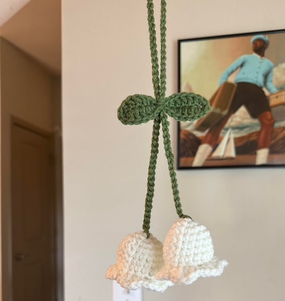 Image of Lilly of the valley car hanging 