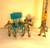 Image 4 of Marx Playset vintage repro Martian Figure Set 4”