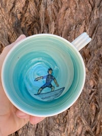 Small ‘Surfs Up’  Cup ‘G’