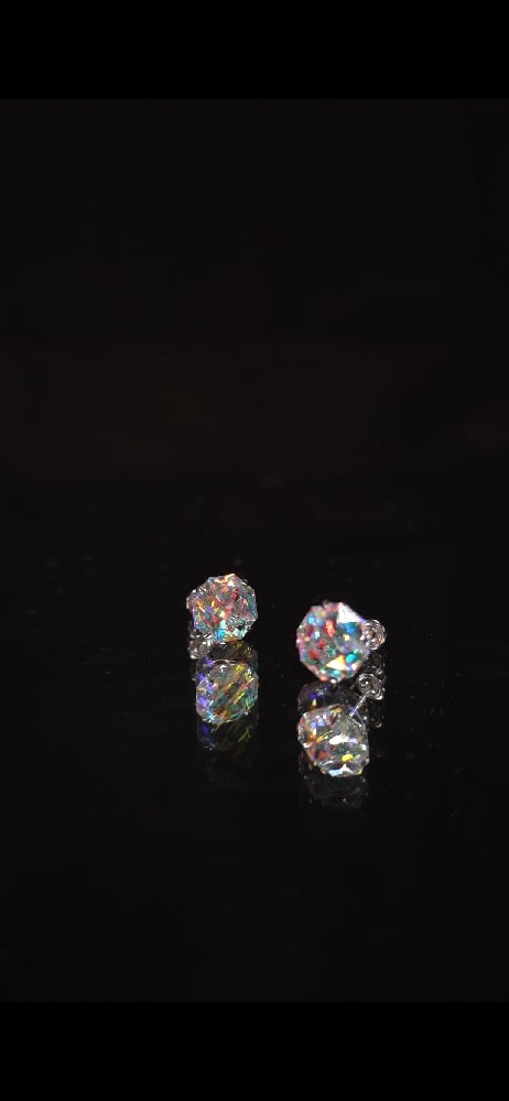 Image of Aurora Studs 8mm (2ct)