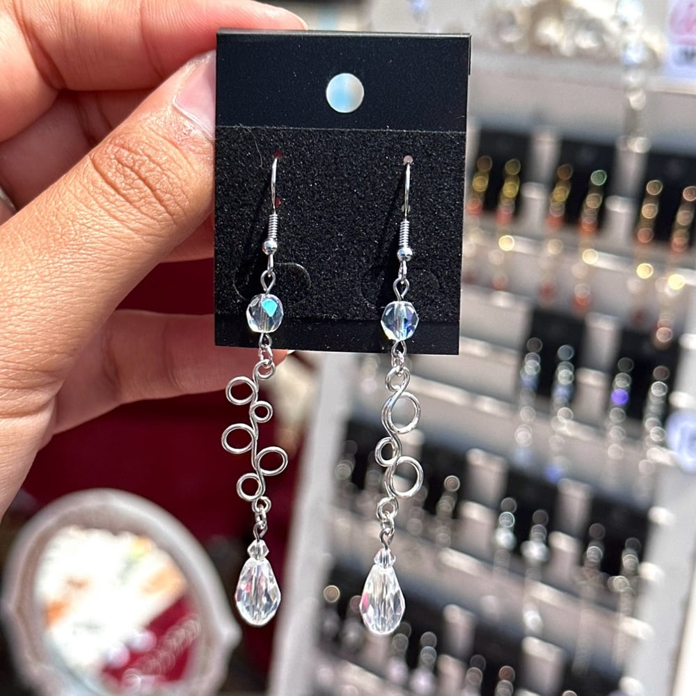 Image of Raindrop earrings
