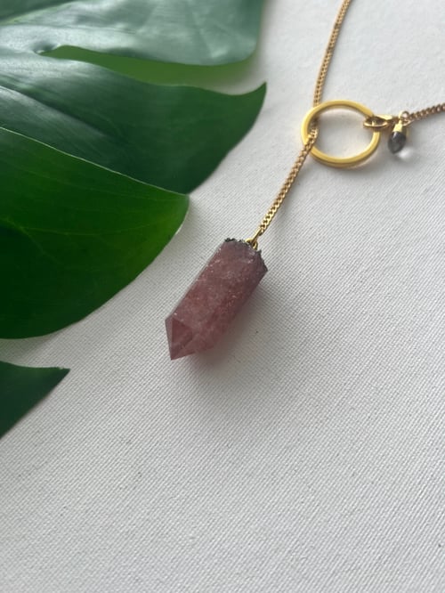 Image of DROP TOP • Convertible Lariat Necklace | Strawberry Quartz