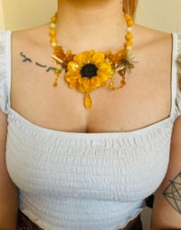 Image 4 of 🐝🍯Queen’s Harvest🍯🐝 Sunflower🌻 