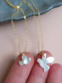 Image 5 of Collier colombe blanche