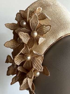 Image of Cream halo w lace flowers 