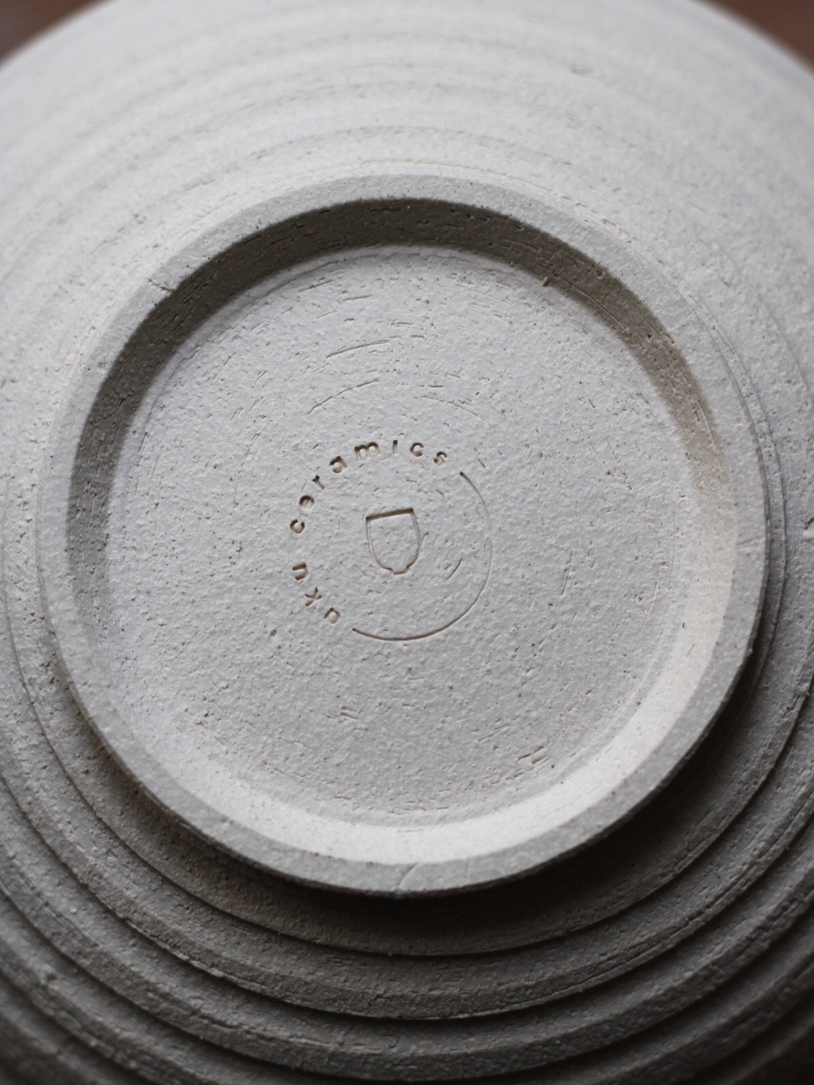 Image of textured vase 03