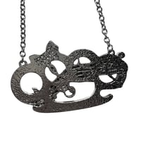 Image 3 of symphony knuckle necklace (pink)
