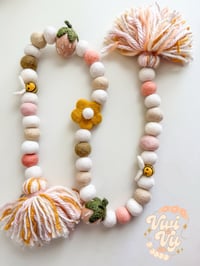Image 3 of RTS OAK Buzz & Blooms Garland #2