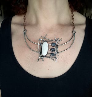 Black and white geometric necklace 