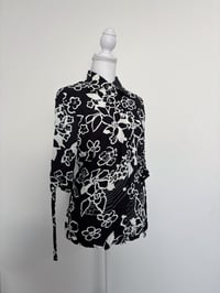 Image 1 of Vintage floral black shirt // L