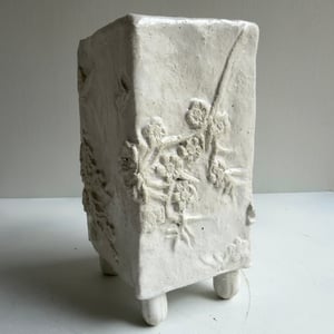 Image of  Tea tree upright box vase  (4233)