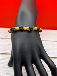 Black & Yellow Single 
