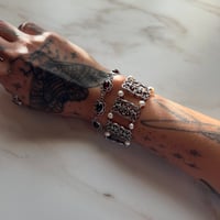 Image 9 of THE ‘CONSTANTINE’ PEARL BRACELET 