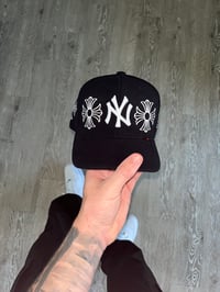 Image 4 of FLEECE MATERIAL (COLD WEATHER) NY YANKEES CUSTOM FITTED