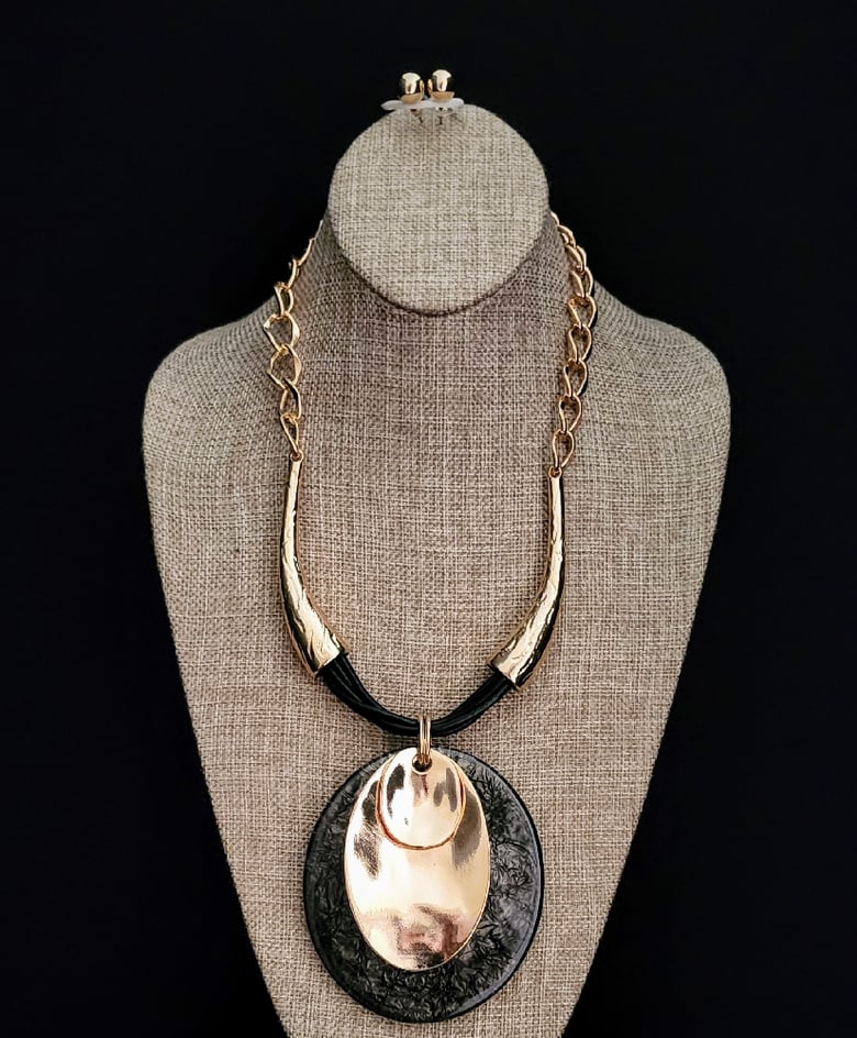 Image of Marbleized & Gold Necklace Set 