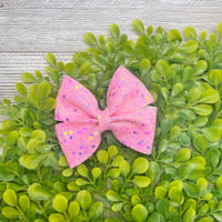 Image 3 of Glitter Flouncy | 3.5" | Baby Pink, Pink, Hot Pink