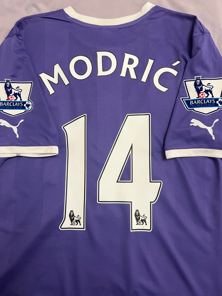 Image of Tottenham Hotspur “MODRIĆ 14” 2011/12 Away Shirt + PL patches  (XL)